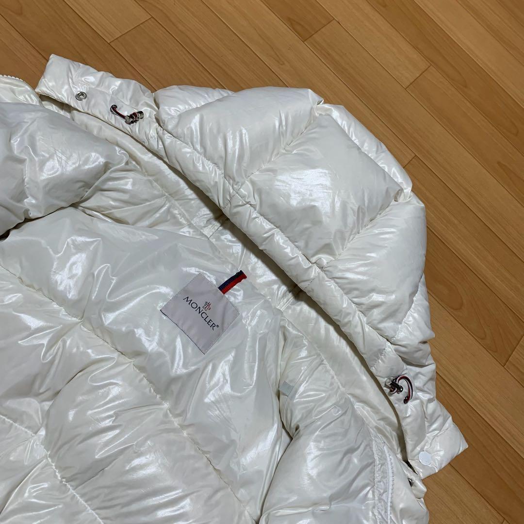 美品⭐️モンクレール　 CHIABLESE キアーブルス　3 ホワイト5D129