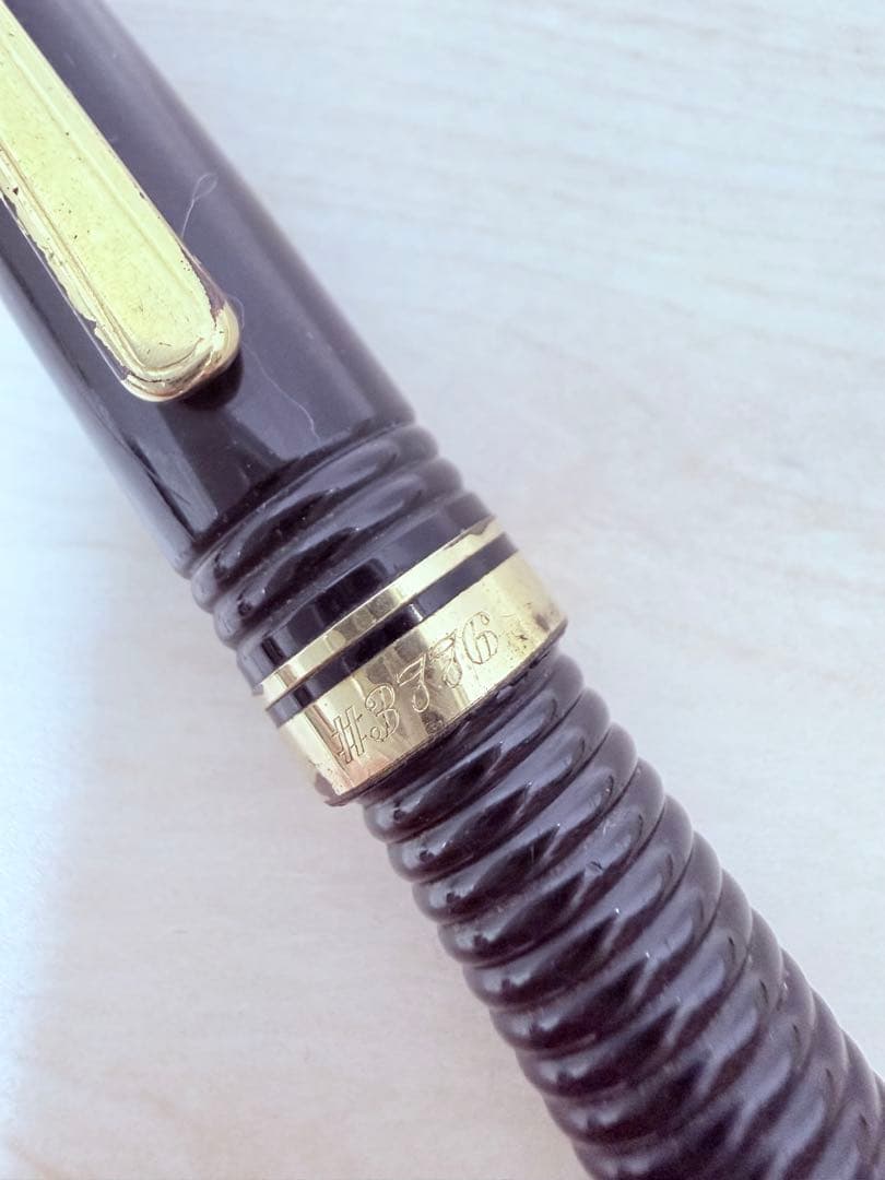Pelikan ペリカン 万年筆 14K 金ペン先 ブラック×ゴールド