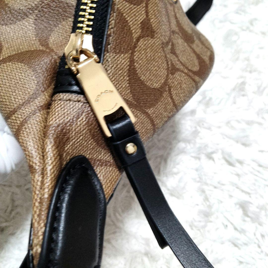 極美品　コーチ　ウエストポーチ　シグネチャー　PVC　ブラウン　パックマン