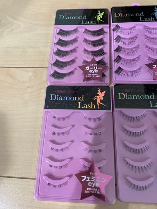 即購入歓迎　つけまつげ　ダイヤモンドラッシュ　　本日出品終了しますー