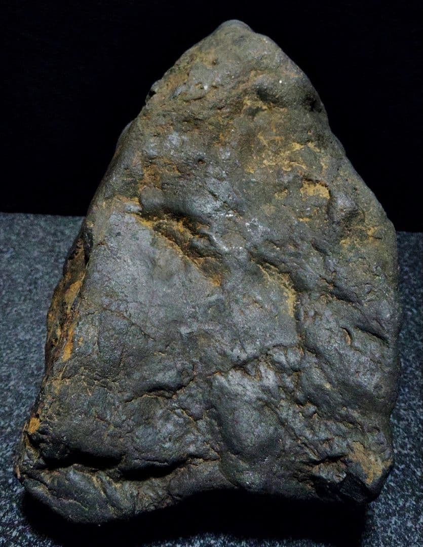 ★マグネタイト原石★本宿コールドロン転石【川ズレ・ウブ・ 超特大7950ｇ】