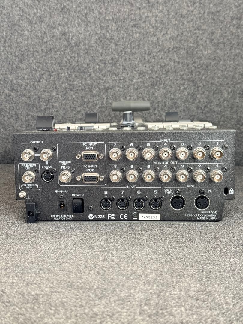 Roland EDIROL V-8 【8チャンネルビデオミキサー】　動作確認済み