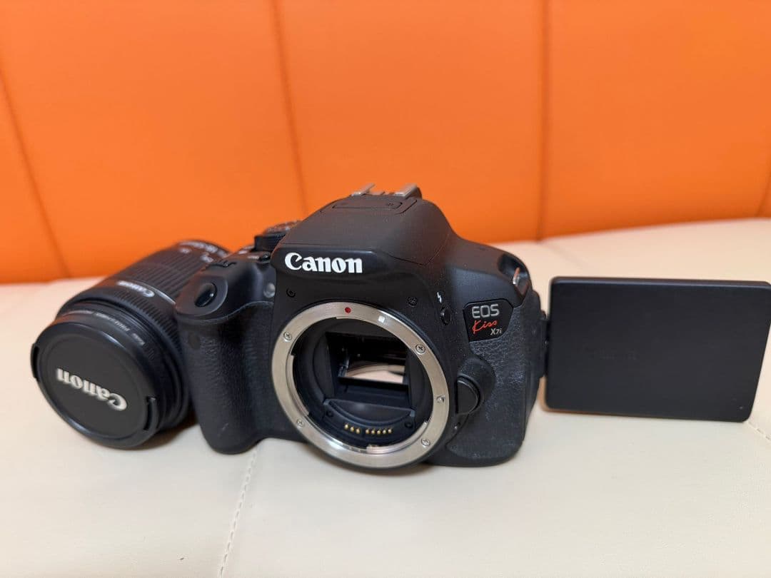 Canon EOS Kiss X7 i+ EF-S 18-55mmレンズ