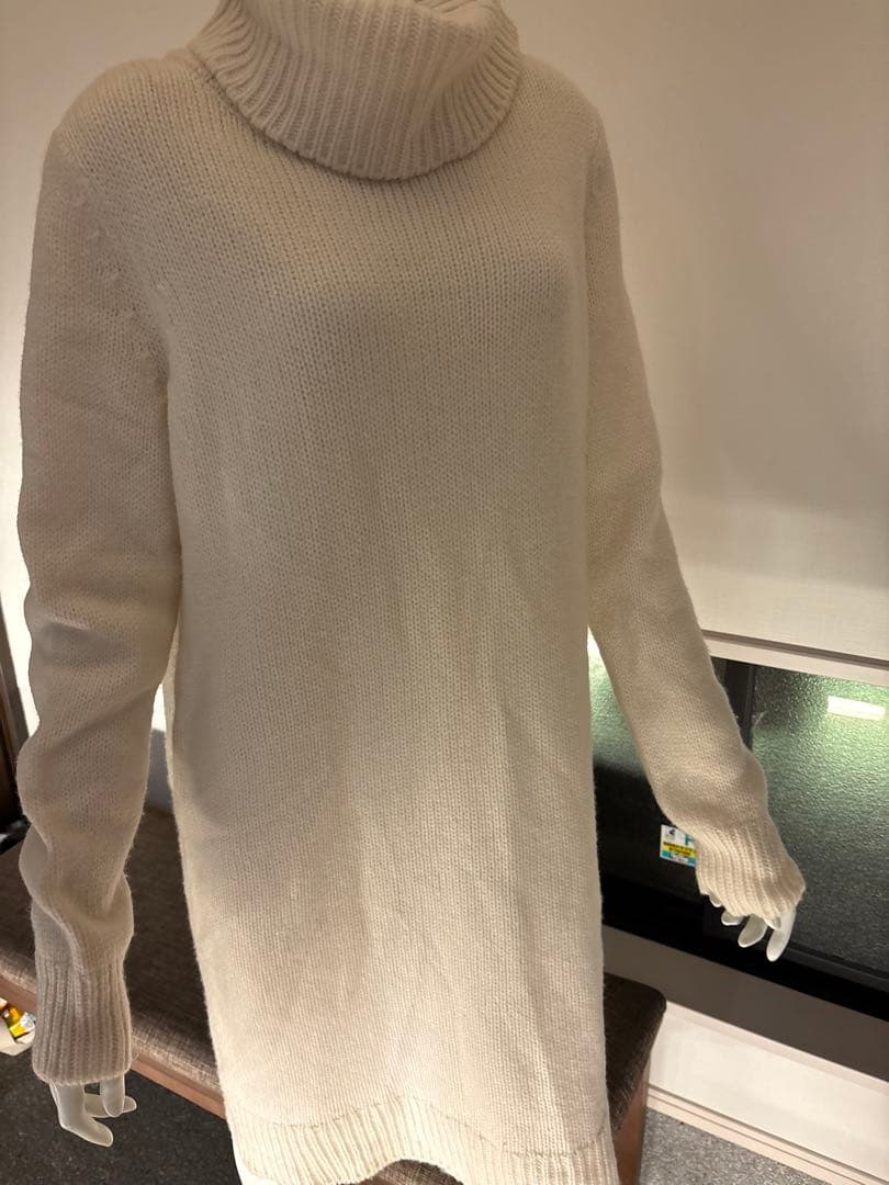 アディアムＡＤＥＡＭタートルカシミヤワンピース白４（Ｌ位）フォクシー34733