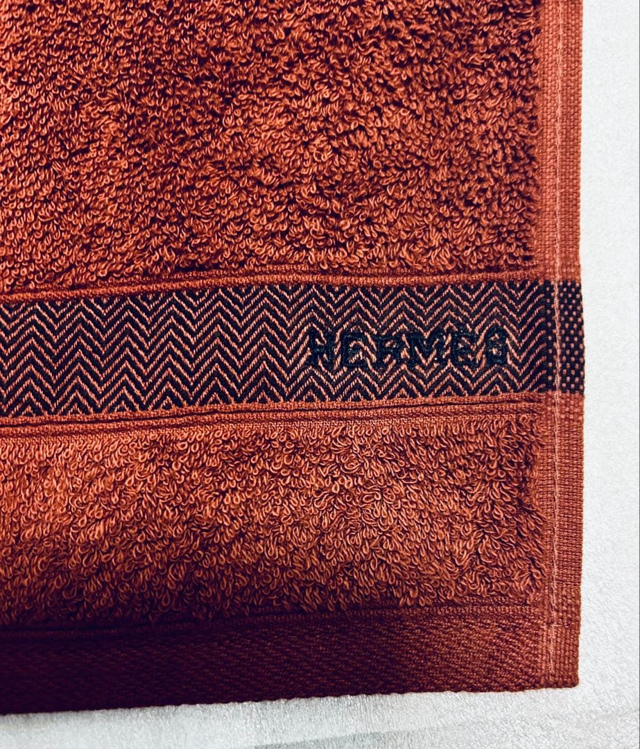 新品　HERMES エルメス フェイタオル　箱