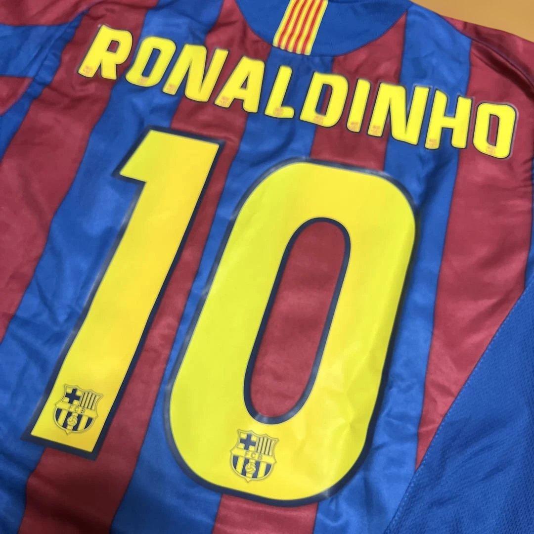Nike バルセロナ ユニフォーム 05/06 ロナウジーニョ10 TIEMPO