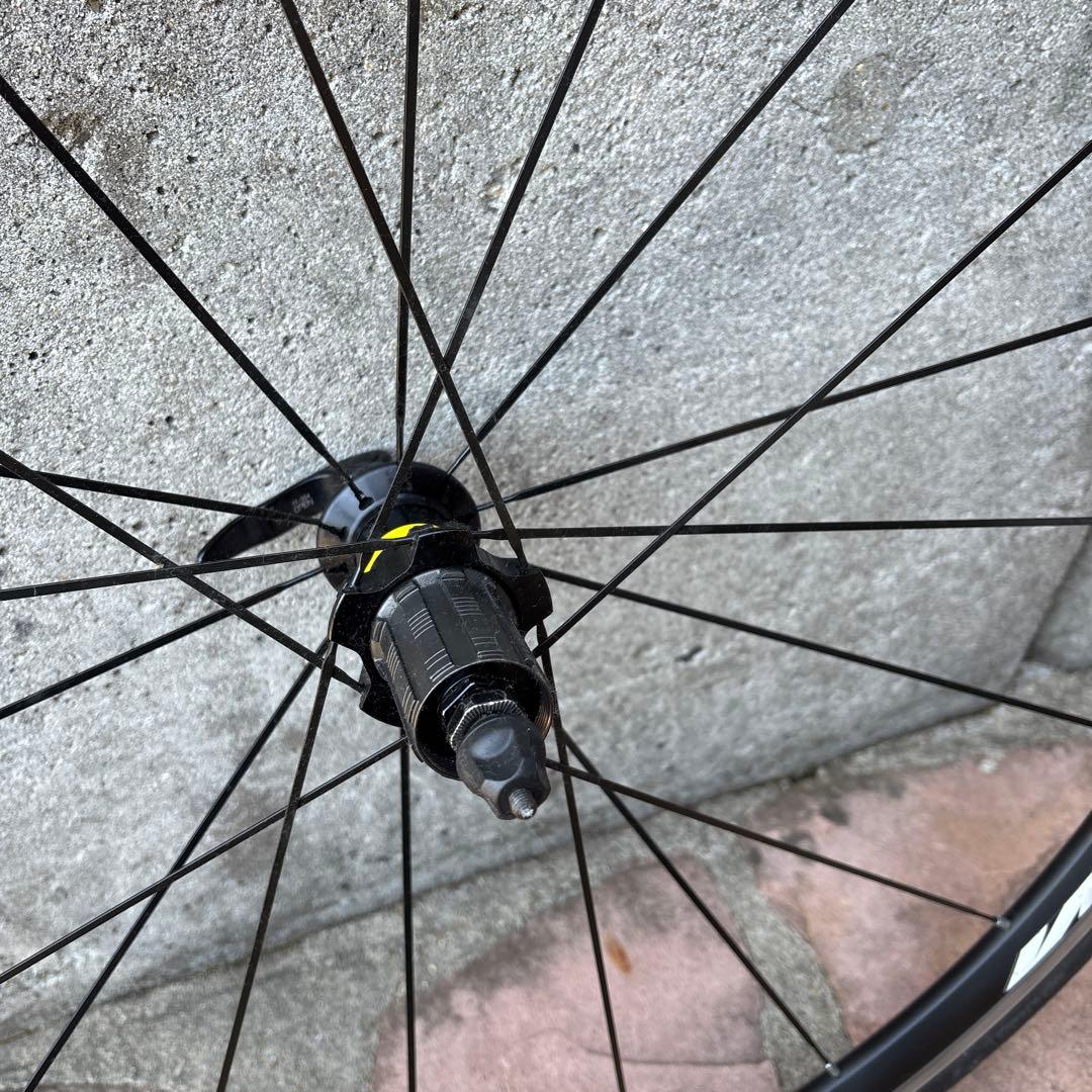 Mavic Aksium 700C クリンチャーホイール