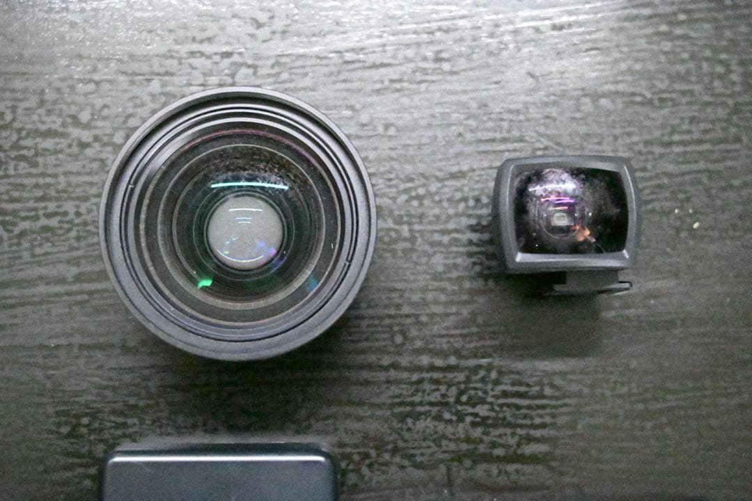 GR DIGITAL III （ケース・備品付き）