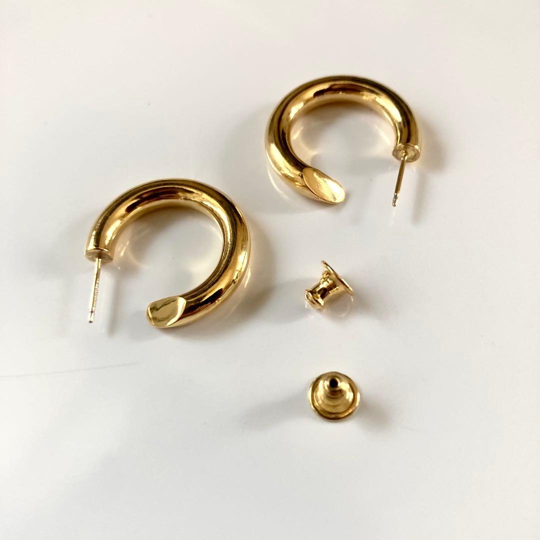 ゴールド 4×23mm 両耳　18金　ピアス　BWL クロムハーツ