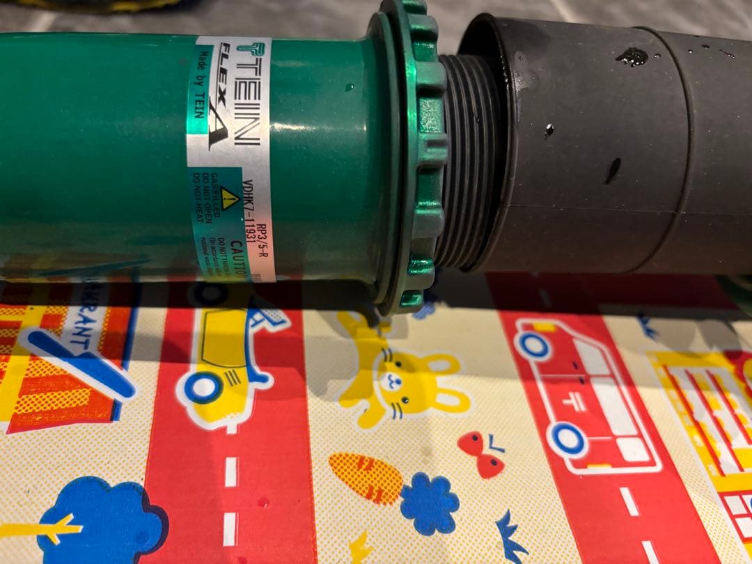 ステップワゴンRP5　BLITZ ZZR DAMPER　車高調