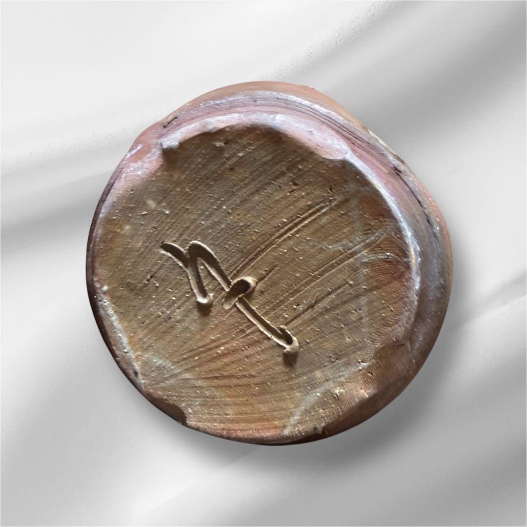 備前焼の国指定伝統工芸士兼松敬之氏の作品　徳利、工芸品。