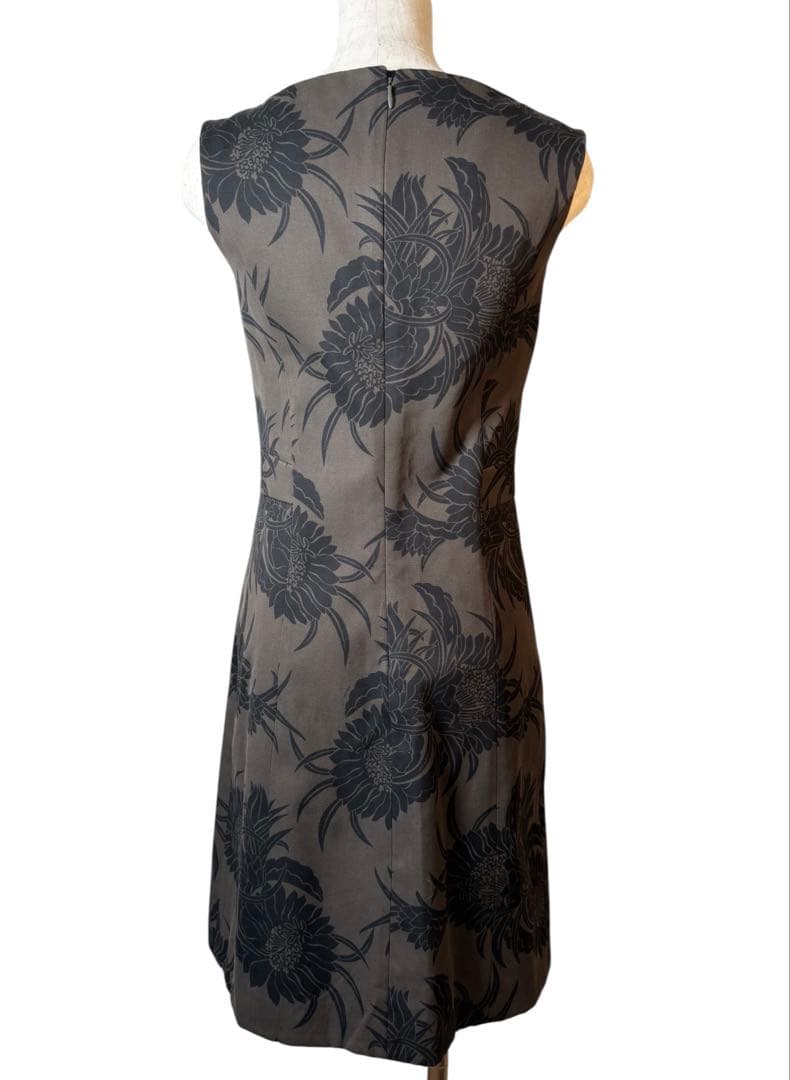 プラダ　ノースリーブワンピース　36