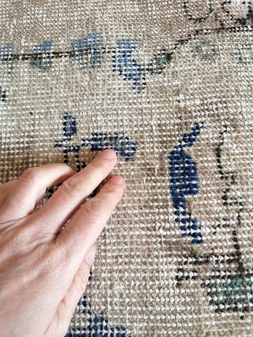 【タコ物語】シャビーなモーブピンクのヴィンテージラグ　No.722