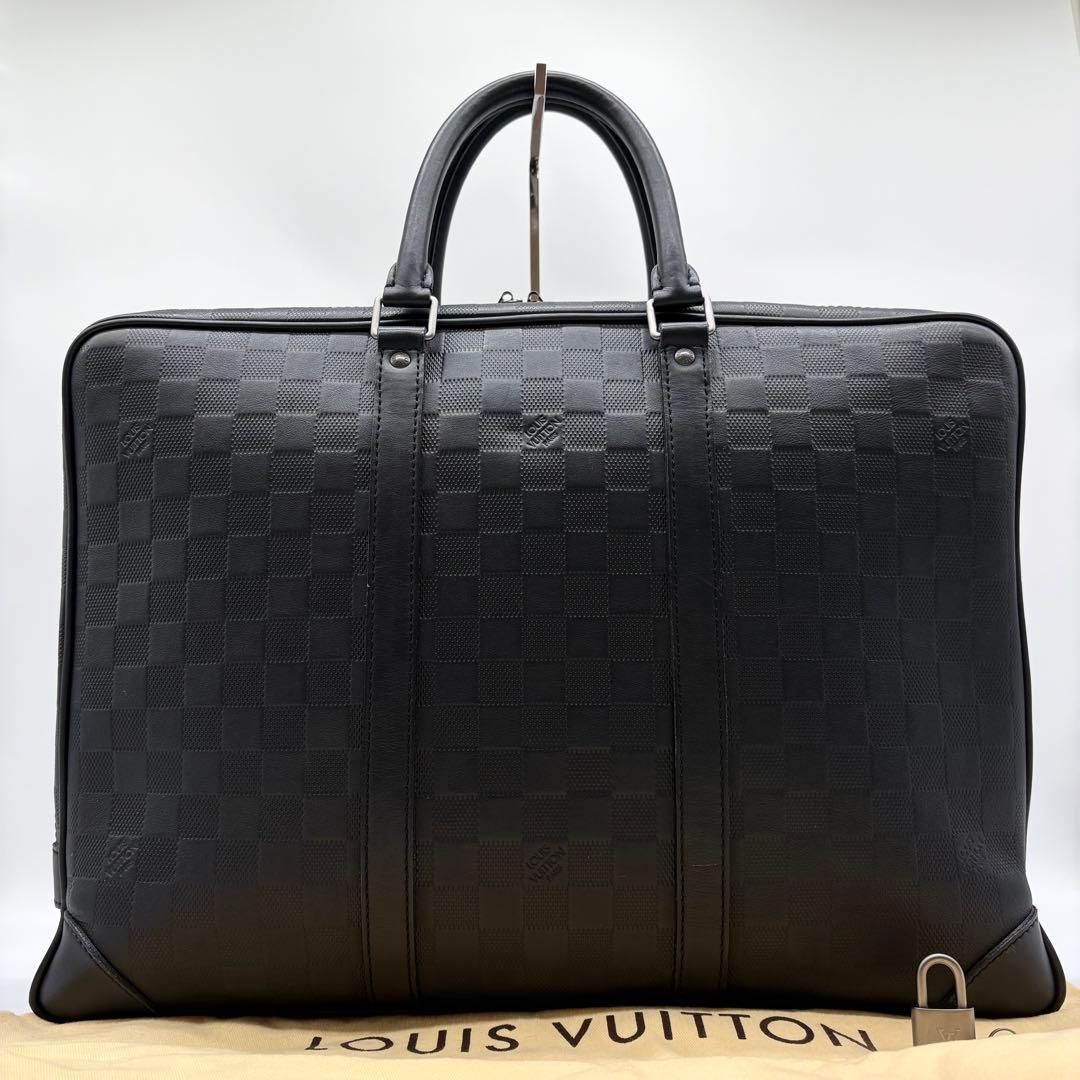 【極美品】ルイヴィトン ダミエ アンフィニ ポルトドキュマン ヴォワヤージュ 黒