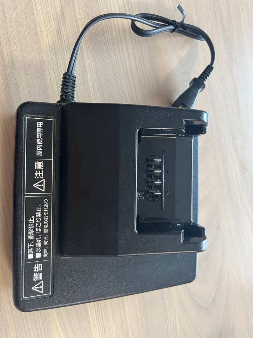 パナソニック 電動自転車バッテリー充電器　NKJ074Z2