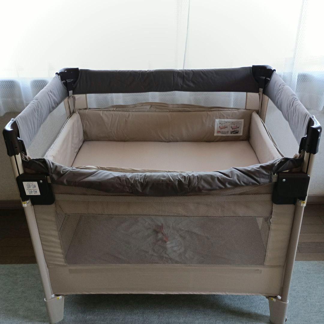 ベビーベッド　ココネルエアー　Aprica
