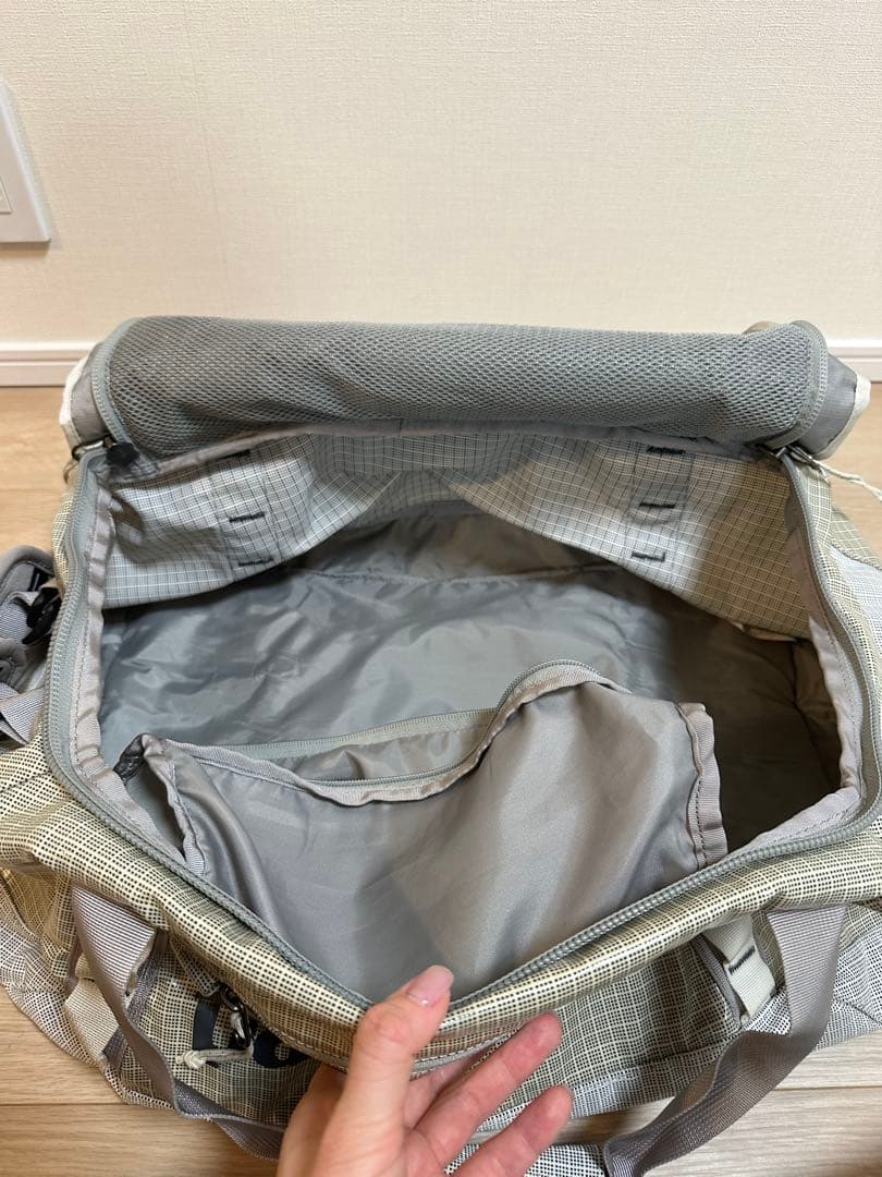 パタゴニア　ブラックホール 40L グレー